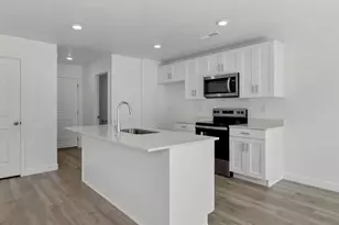 2279 S Wolverine Way, Washington, UT 84780 - Photo 9
