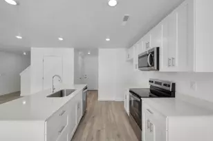 2279 S Wolverine Way, Washington, UT 84780 - Photo 13