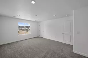 2279 S Wolverine Way, Washington, UT 84780 - Photo 17