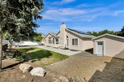 8848 S 2070 W, West Jordan, UT 84088 - Photo 31