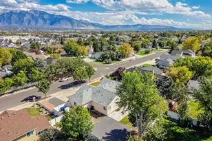8848 S 2070 W, West Jordan, UT 84088 - Photo 37