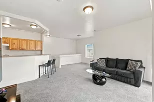 4904 W Stormy Meadow Dr, Riverton, UT 84096 - Photo 3