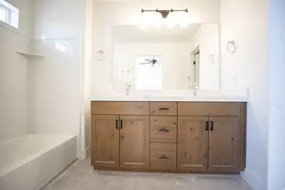 578 W 1750 N, Harrisville, UT 84404 - Photo 7