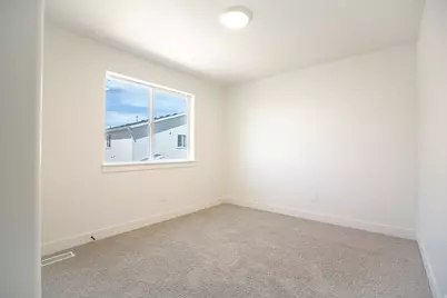 578 W 1750 N, Harrisville, UT 84404 - Photo 9