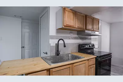 828 S 210 W, Orem, UT 84058 - Photo 27