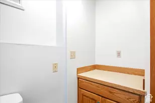 580 E Lacey Way, North Salt Lake, UT 84054 - Photo 35