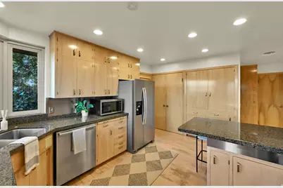 828 N Eastcapitol Blvd, Salt Lake City, UT 84103 - Photo 31
