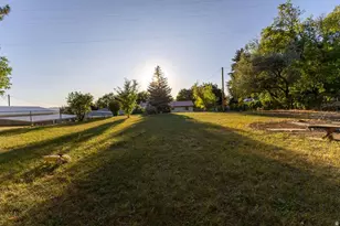 152 N Main St, Malad City, ID 83252 - Photo 31
