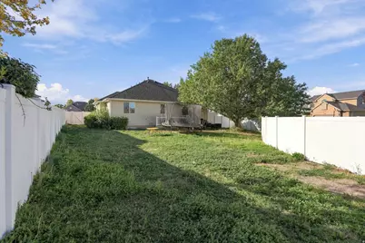 363 E 1900 S, Clearfield, UT 84015 - Photo 33