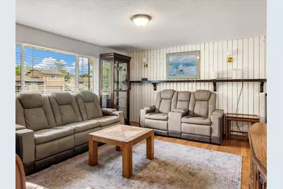 623 W 1635 N, Clinton, UT 84015 - Photo 3