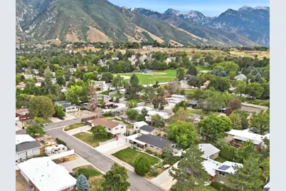3070 E 7145 S, Cottonwood Heights, UT 84121 - Photo 35