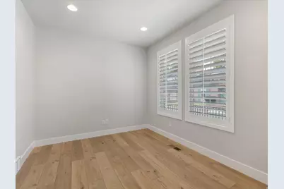 2007 E Walker Meadows Cir, Holladay, UT 84117 - Photo 5