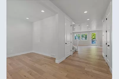 2007 E Walker Meadows Cir, Holladay, UT 84117 - Photo 3
