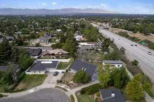 6482 S 2520 E, Cottonwood Heights, UT 84121 - Photo 55