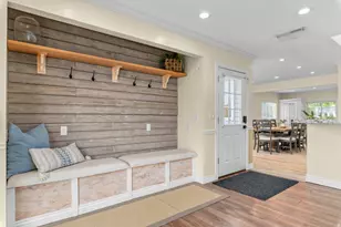 6482 S 2520 E, Cottonwood Heights, UT 84121 - Photo 11