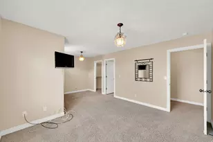 1440 E Tuscan Oak Way, Sandy, UT 84092 - Photo 21