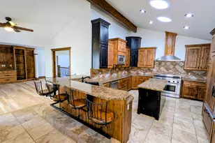 8 S Mountain Wood Ln, Sandy, UT 84092 - Photo 19