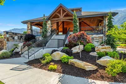 8 S Mountain Wood Ln, Sandy, UT 84092 - Photo 13