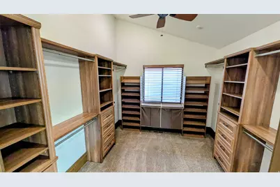 8 S Mountain Wood Ln, Sandy, UT 84092 - Photo 27