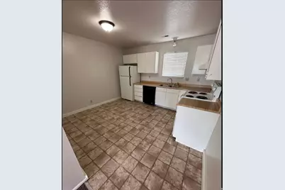 102 W 250 S, Wellington, UT 84542 - Photo 11