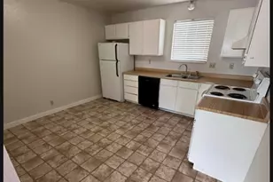 102 W 250 S, Wellington, UT 84542 - Photo 11