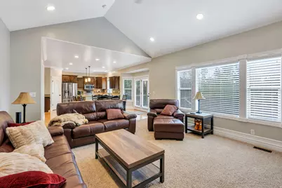 1092 N Coyote Run, Saratoga Springs, UT 84045 - Photo 9