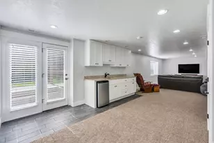 1092 N Coyote Run, Saratoga Springs, UT 84045 - Photo 31