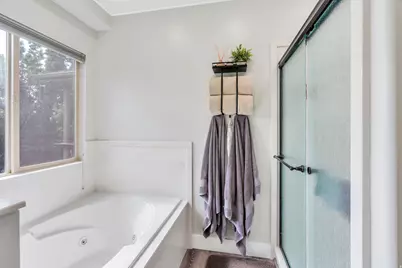 1092 N Coyote Run, Saratoga Springs, UT 84045 - Photo 19