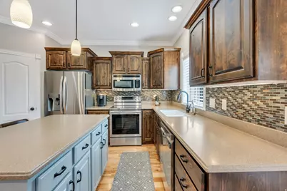 1092 N Coyote Run, Saratoga Springs, UT 84045 - Photo 11