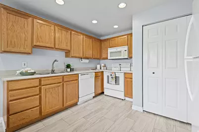 668 E Williamsburg Cir, Sandy, UT 84070 - Photo 15