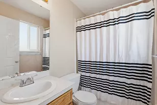 1932 N 810 W, Clinton, UT 84015 - Photo 15