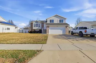 1932 N 810 W, Clinton, UT 84015 - Photo 29