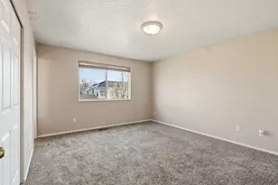 1932 N 810 W, Clinton, UT 84015 - Photo 13
