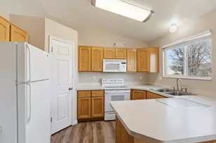 1932 N 810 W, Clinton, UT 84015 - Photo 9