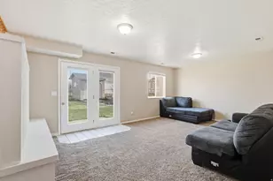 1932 N 810 W, Clinton, UT 84015 - Photo 11
