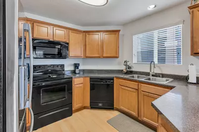 74 E Resaca Dr S #B7, Sandy, UT 84070 - Photo 7