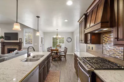 873 N 2550 W, Layton, UT 84041 - Photo 11