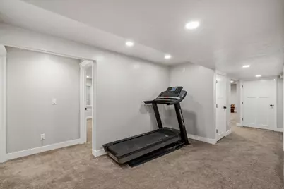 873 N 2550 W, Layton, UT 84041 - Photo 35
