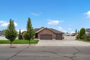 873 N 2550 W, Layton, UT 84041 - Photo 39