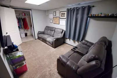 9080 S 570 E, Sandy, UT 84070 - Photo 21