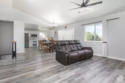 1215 E 900 N, Tooele, UT 84074 - Photo 5