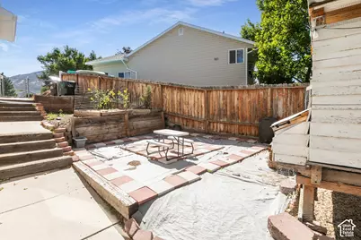 1215 E 900 N, Tooele, UT 84074 - Photo 23