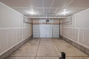 2271 W Wolverine Way, Washington, UT 84780 - Photo 13