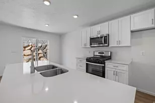 2271 W Wolverine Way, Washington, UT 84780 - Photo 9