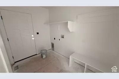 356 W Hawk Cir, Garden City, UT 84028 - Photo 9