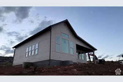 356 W Hawk Cir, Garden City, UT 84028 - Photo 3