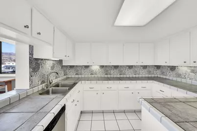241 N Vine St #1204W, Salt Lake City, UT 84103 - Photo 13