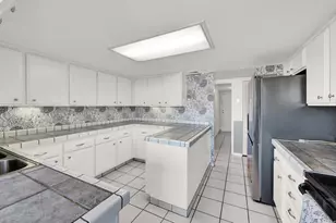 241 N Vine St, Salt Lake City, UT 84103 - Photo 11