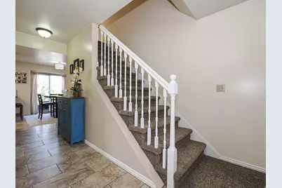 10146 S 2415 E, Sandy, UT 84092 - Photo 7