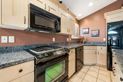 446 E Green Haven Dr S, Midvale, UT 84047 - Photo 11